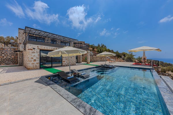 ویلا ساخته شده در آبسرد