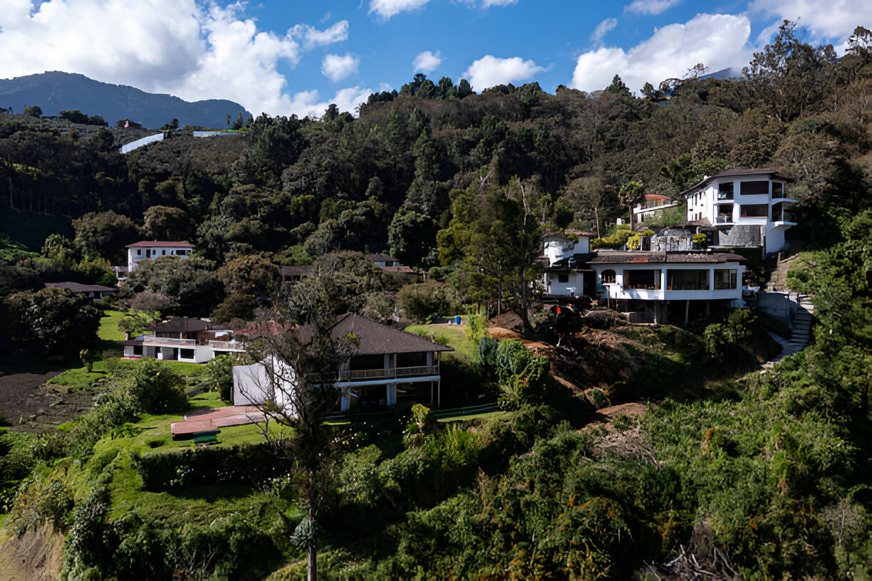 ویلا های ساخته شده در هشت بهشت